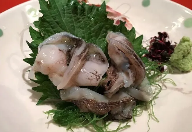 浅草の鉄板焼き系すてぇき屋すきずきで楽しむ旬の〝生とり貝〟